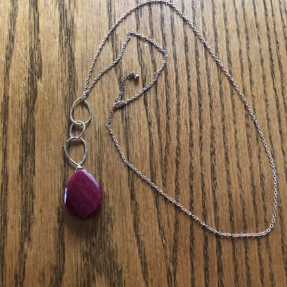 Pretty dyed agate on gold tone chain - Picture 2 of 4